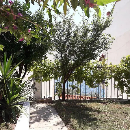 Seaside בית נופש *