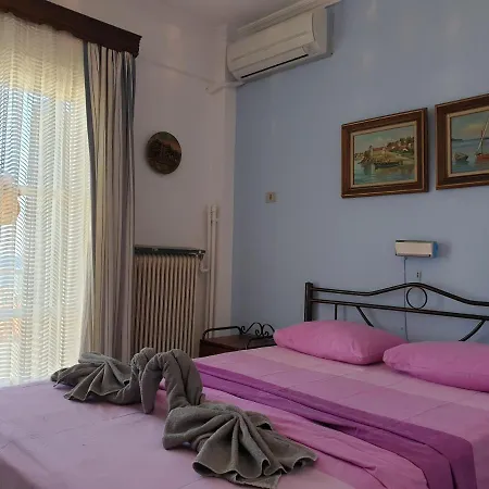 Seaside * Néos Marmarás